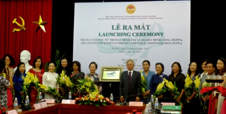 Se crea el Centro Femenino en la Política y la Administración pública